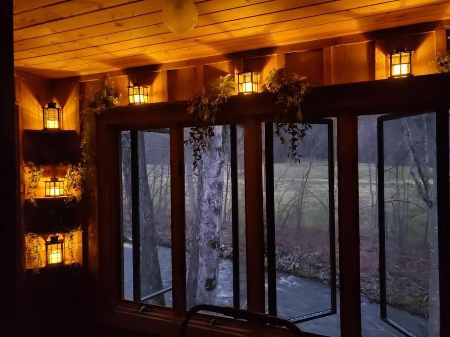 J.Creek Retreat, Creekside Townhouse +1 Car Garage Βίλα Maggie Valley Εξωτερικό φωτογραφία