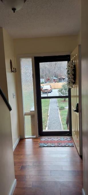J.Creek Retreat, Creekside Townhouse +1 Car Garage Βίλα Maggie Valley Εξωτερικό φωτογραφία